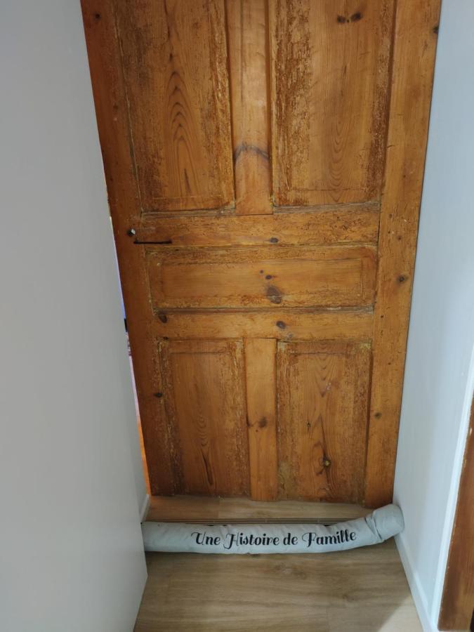 Maison Familiale Et Authentique Saint-Jacques-des-Blats Bagian luar foto